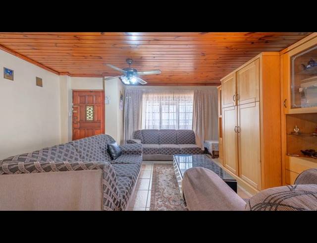 4 BEDROOM HOUSE FOR SALE IN CRAVENBY